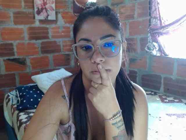 HaileyBrown69 webcam