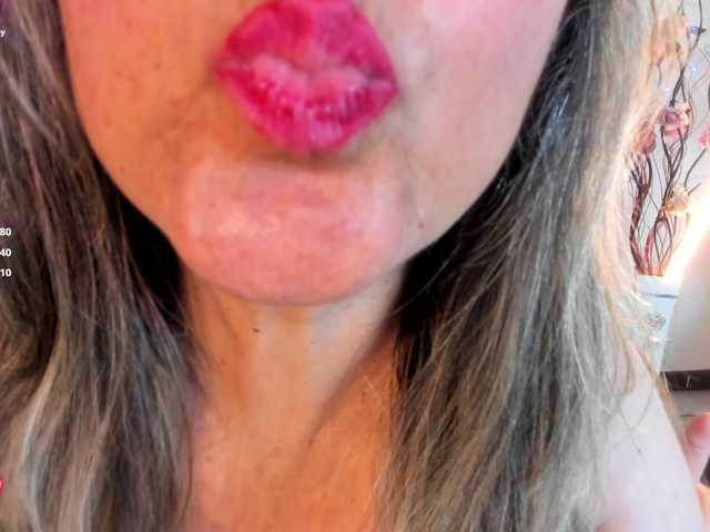 Sofia-boobs-- from BongaCams is Freechat