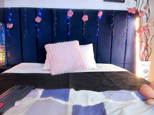 Sofia-boobs--'s BongaCams show and profile