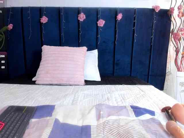 Sofia-boobs-- webcam