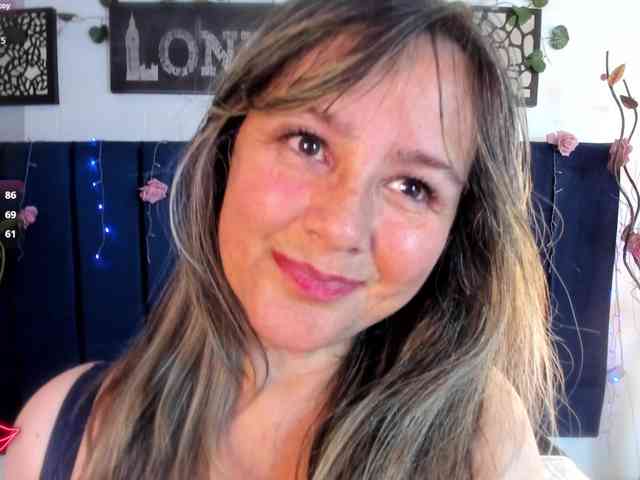 Sofia-boobs-- webcam