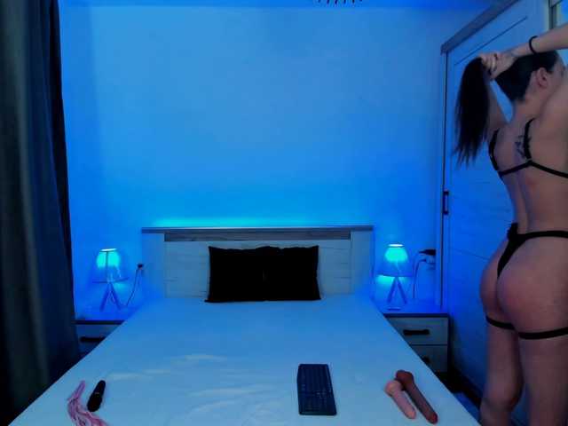 Misskarla01's BongaCams show and profile