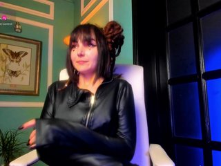 Moona-One Porn Show