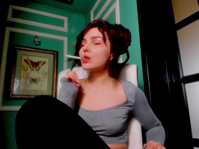 ingridblondy94's BongaCams show and profile