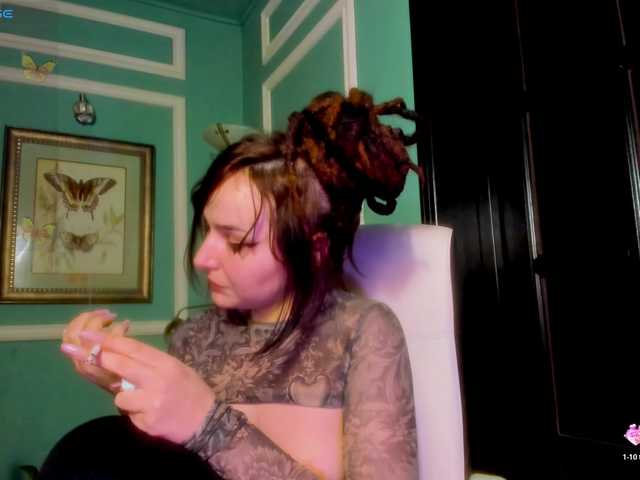 ingridblondy94's BongaCams show and profile