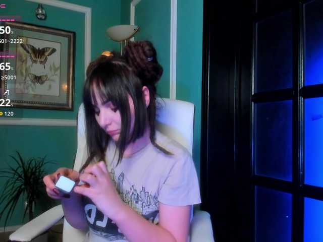 go to chat with Moona-One