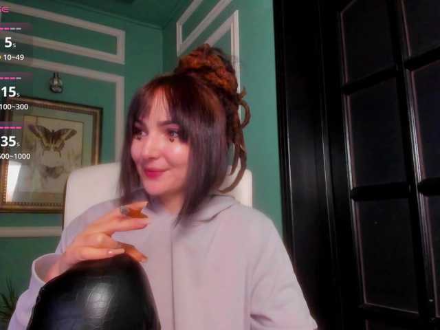 ingridblondy94's BongaCams show and profile