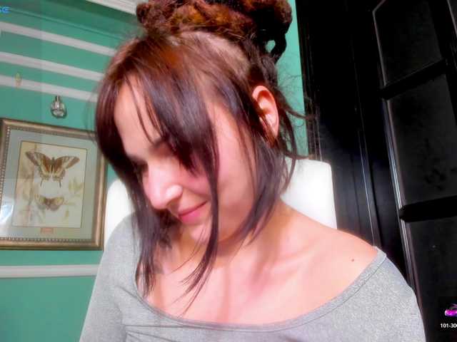 ingridblondy94's BongaCams show and profile