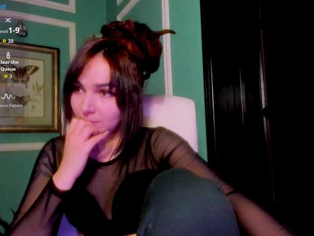 ingridblondy94's BongaCams show and profile