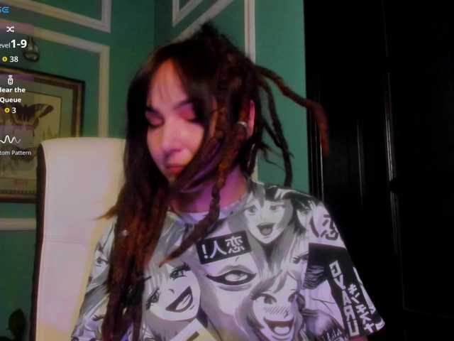 ingridblondy94's BongaCams show and profile