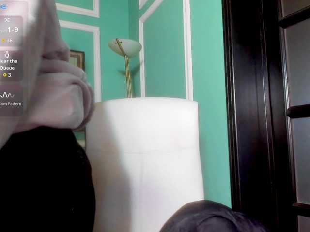 ingridblondy94's BongaCams show and profile