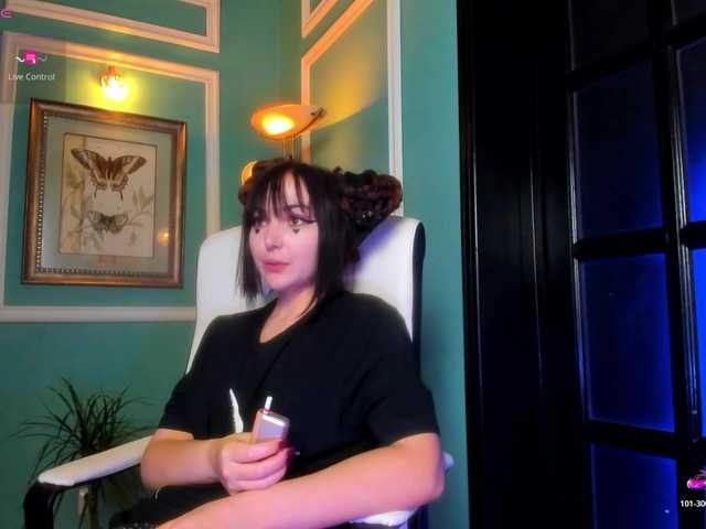  ingridblondy94 chat room