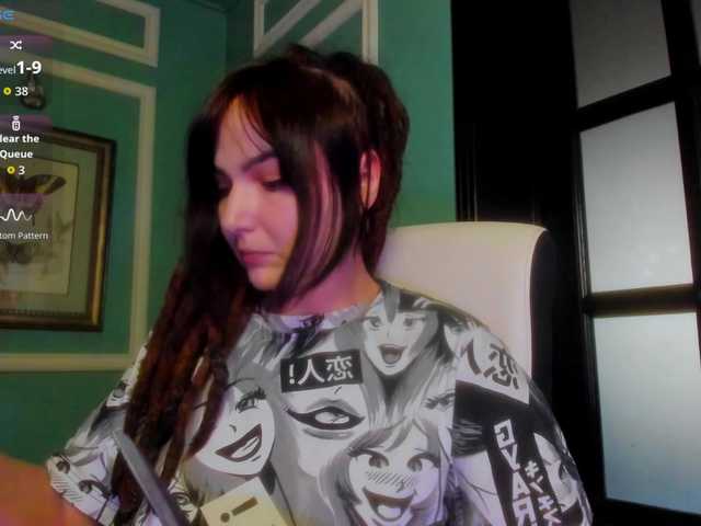 ingridblondy94 live cam