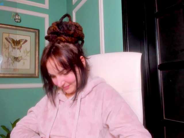 ingridblondy94's BongaCams show and profile