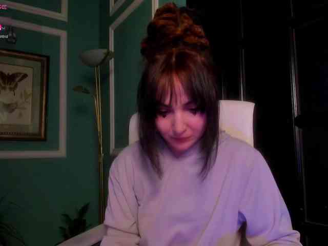 ingridblondy94 Live Webcam on BongaCams