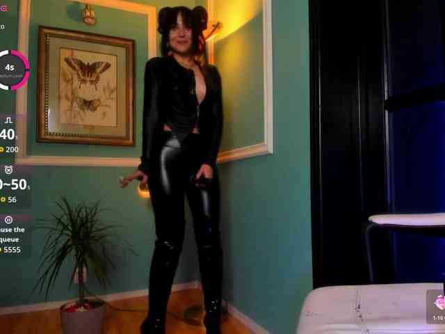 ingridblondy94 Live Webcam on BongaCams