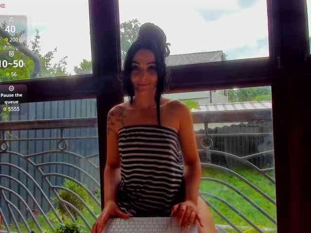 ingridblondy94 Live Webcam on BongaCams