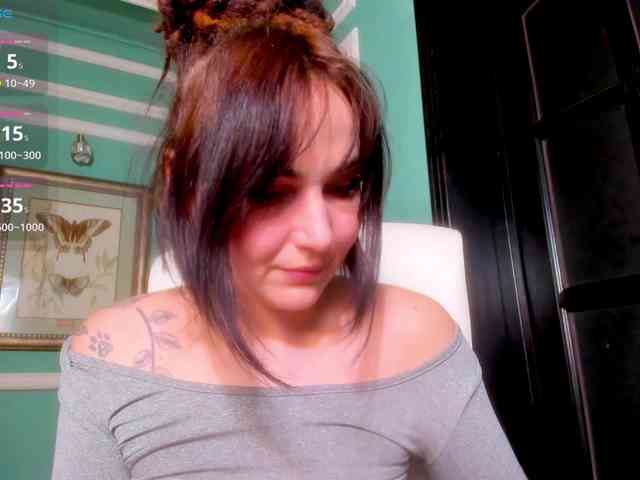 ingridblondy94 Live Webcam on BongaCams