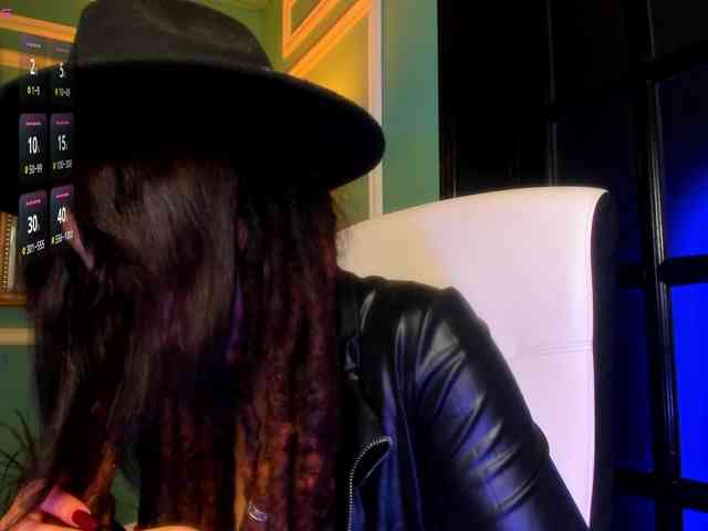 ingridblondy94 Live Webcam on BongaCams