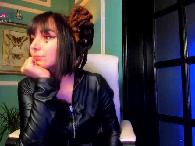 ingridblondy94 Live Webcam on BongaCams
