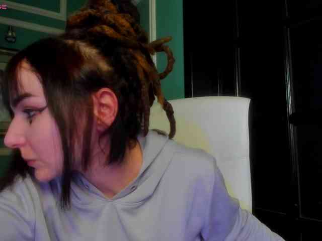 ingridblondy94 Live Webcam on BongaCams