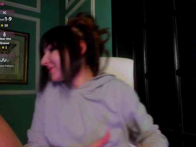 ingridblondy94 Live Webcam on BongaCams