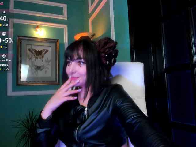 ingridblondy94's webcam live show