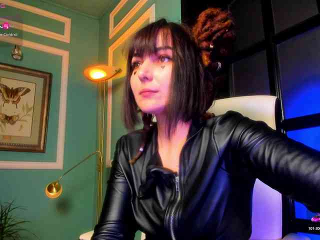 ingridblondy94 Live Webcam on BongaCams