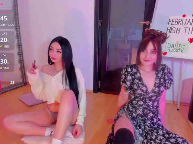 ingridblondy94 Live Webcam on BongaCams