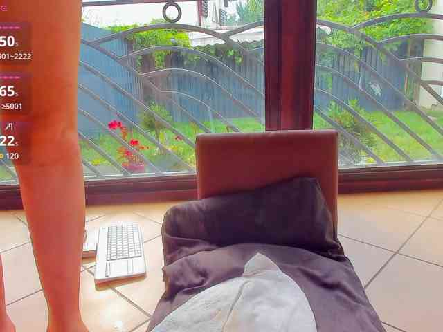 ingridblondy94's webcam live show