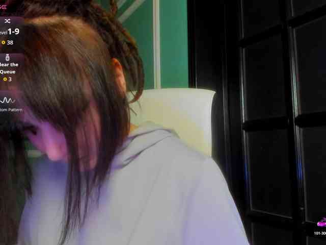 ingridblondy94 Live Webcam on BongaCams