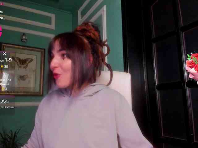 ingridblondy94 Live Webcam on BongaCams