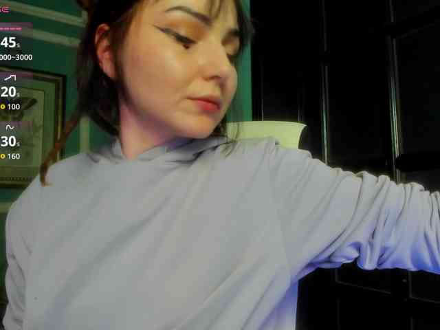 ingridblondy94 Live Webcam on BongaCams