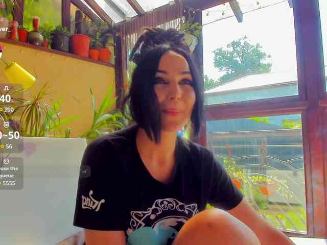 ingridblondy94 Live Webcam on BongaCams