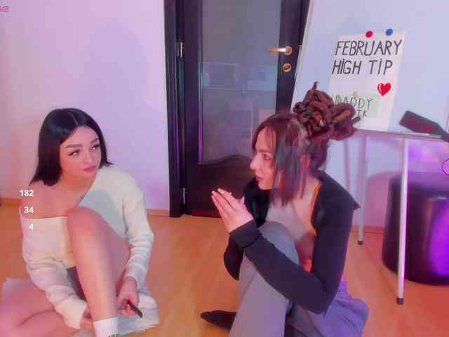 ingridblondy94 Live Webcam on BongaCams