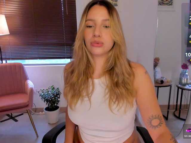 ameliegraham's BongaCams show and profile