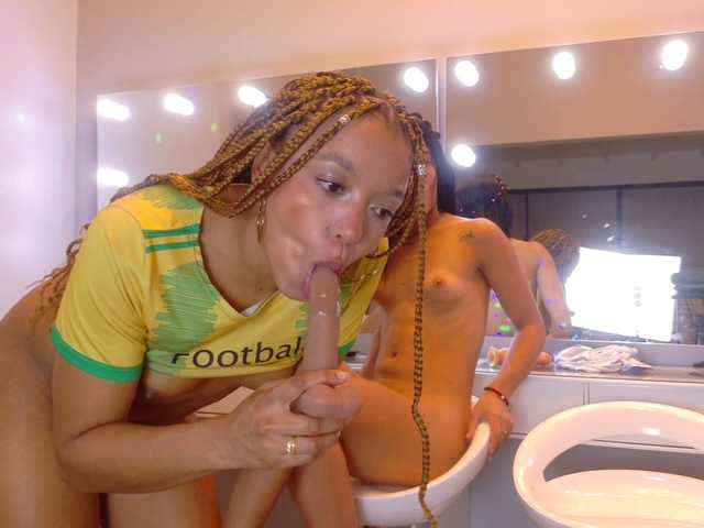 farianaall from BongaCams is Freechat