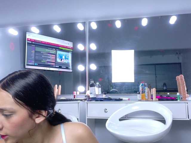 farianaall's BongaCams show and profile