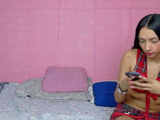 farianaall's BongaCams show and profile