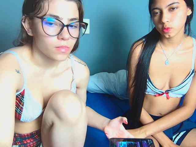 online cam show Farianaall