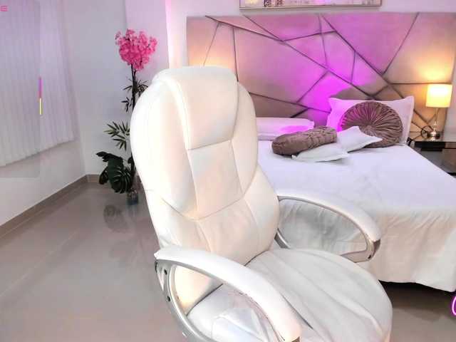 Aida-adams from BongaCams is Freechat