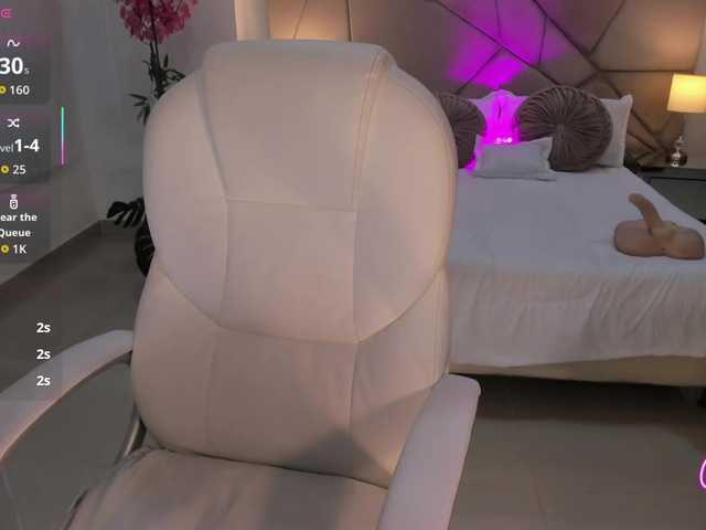 Aida-adams's BongaCams show and profile