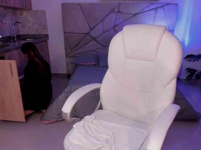 Aida-adams webcam