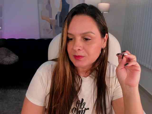 Aida-adams webcam