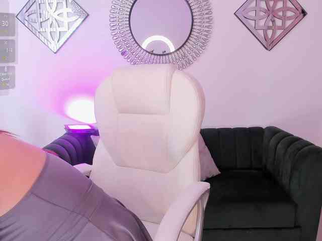 Aida-adams webcam
