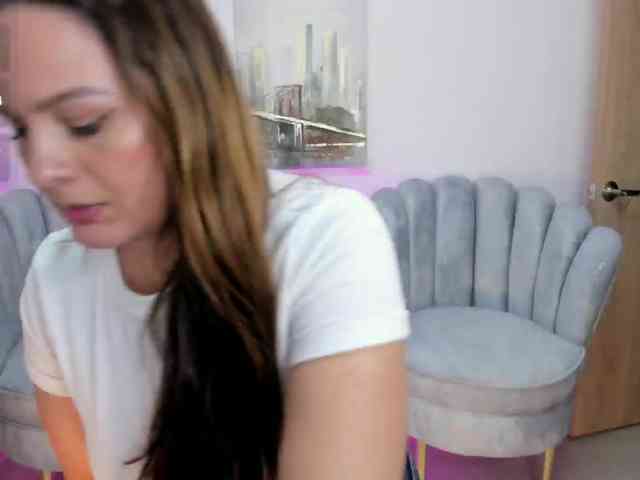 Aida-adams webcam