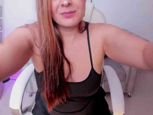 Aida-adams webcam