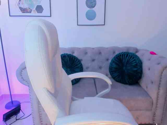 Aida-adams webcam