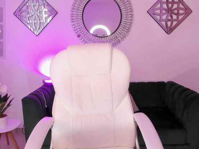 Aida-adams webcam