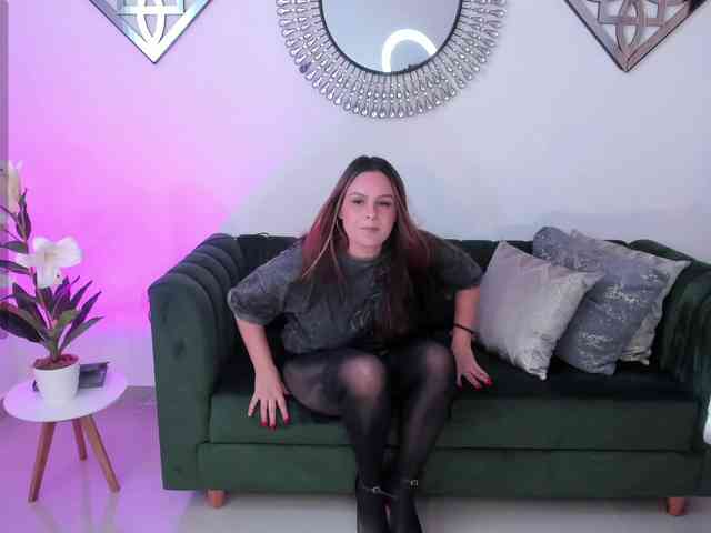 Aida-adams webcam
